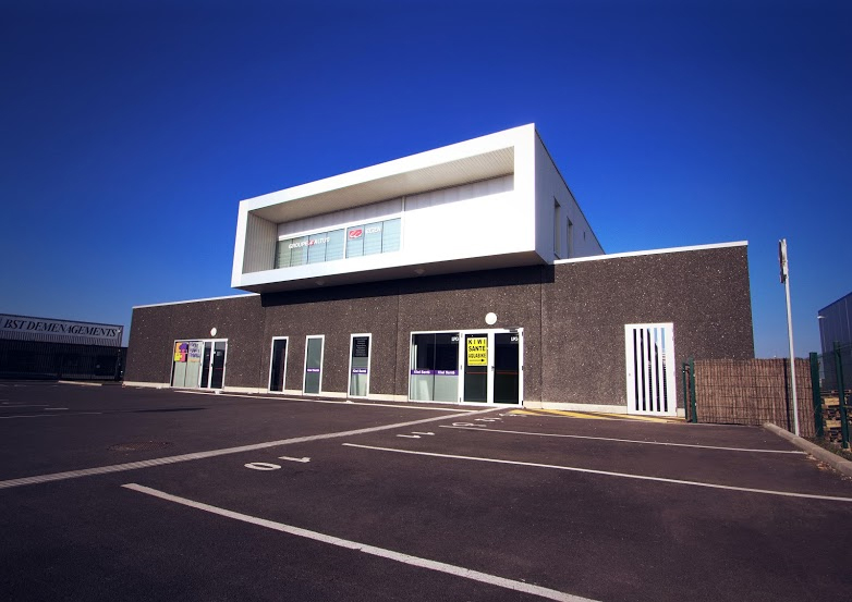 http://www.splusconstruction.fr/wp-content/uploads/2016/11/BATIMENT-TERTIAIRE.jpg